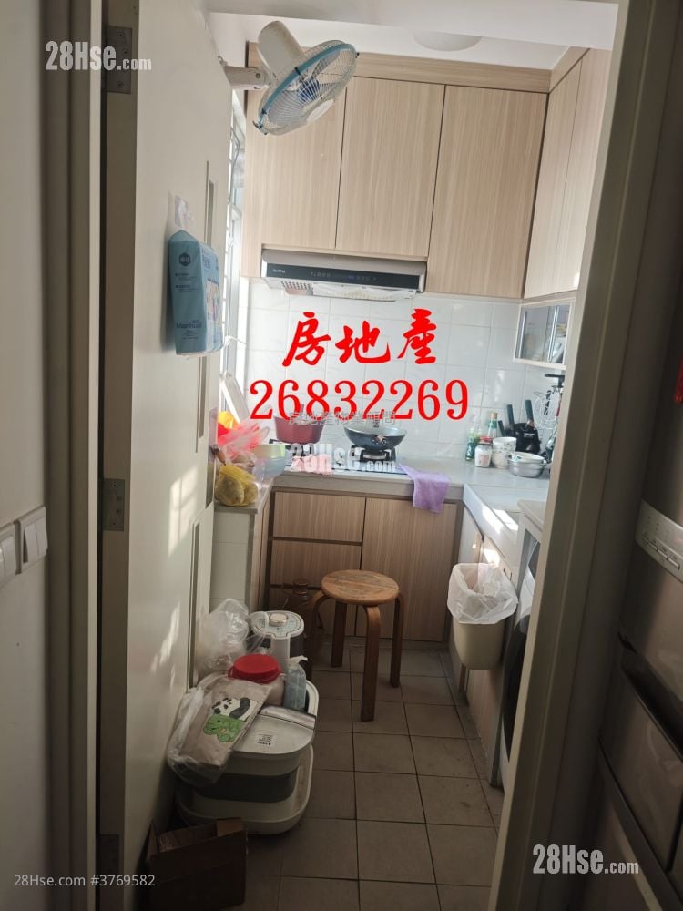 Shan Lai Court Sell 2 Bedrooms , 1 Bathroom 447 ft²