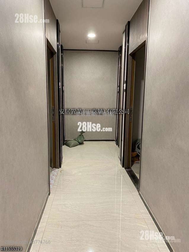 Kam Man Fung Factory Building Rental Studio 59 ft²