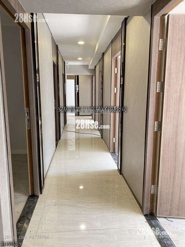 Kam Man Fung Factory Building Rental Studio 59 ft²