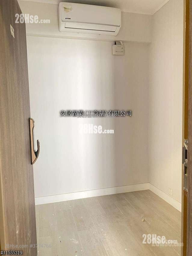 Kam Man Fung Factory Building Rental Studio 59 ft²