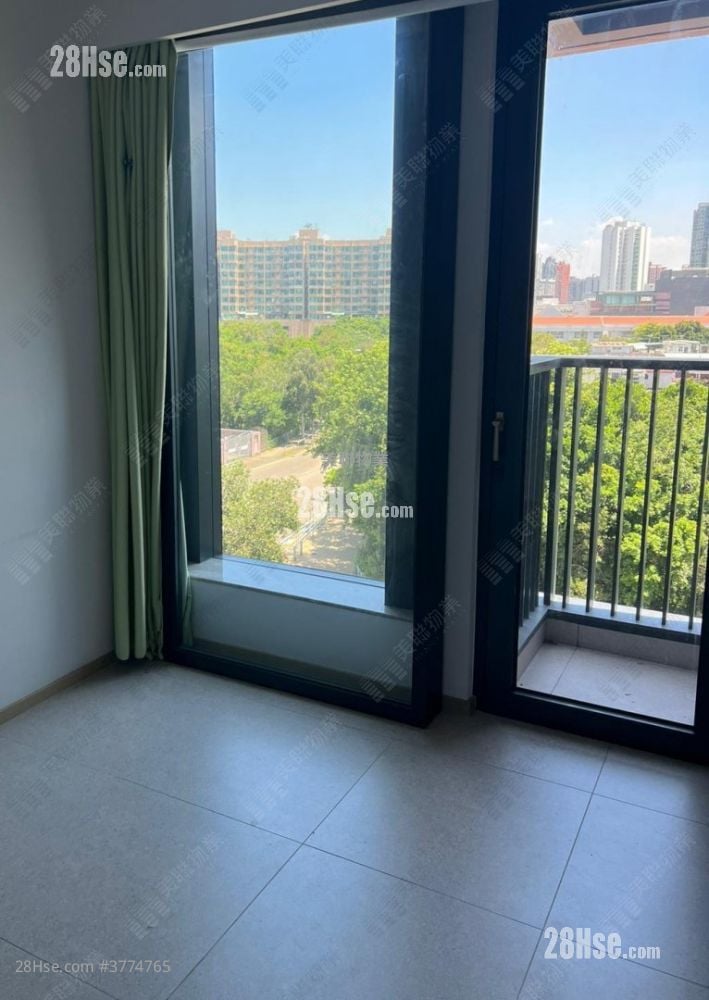 Atrium House Sell 2 Bedrooms , 1 Bathroom 434 ft²