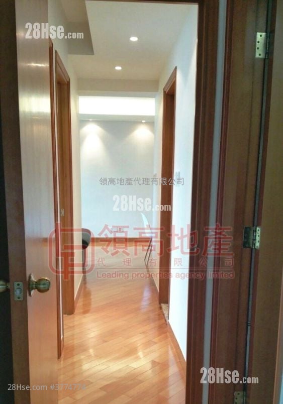 Sorrento Rental 3 Bedrooms , 3 Bathrooms 856 ft²