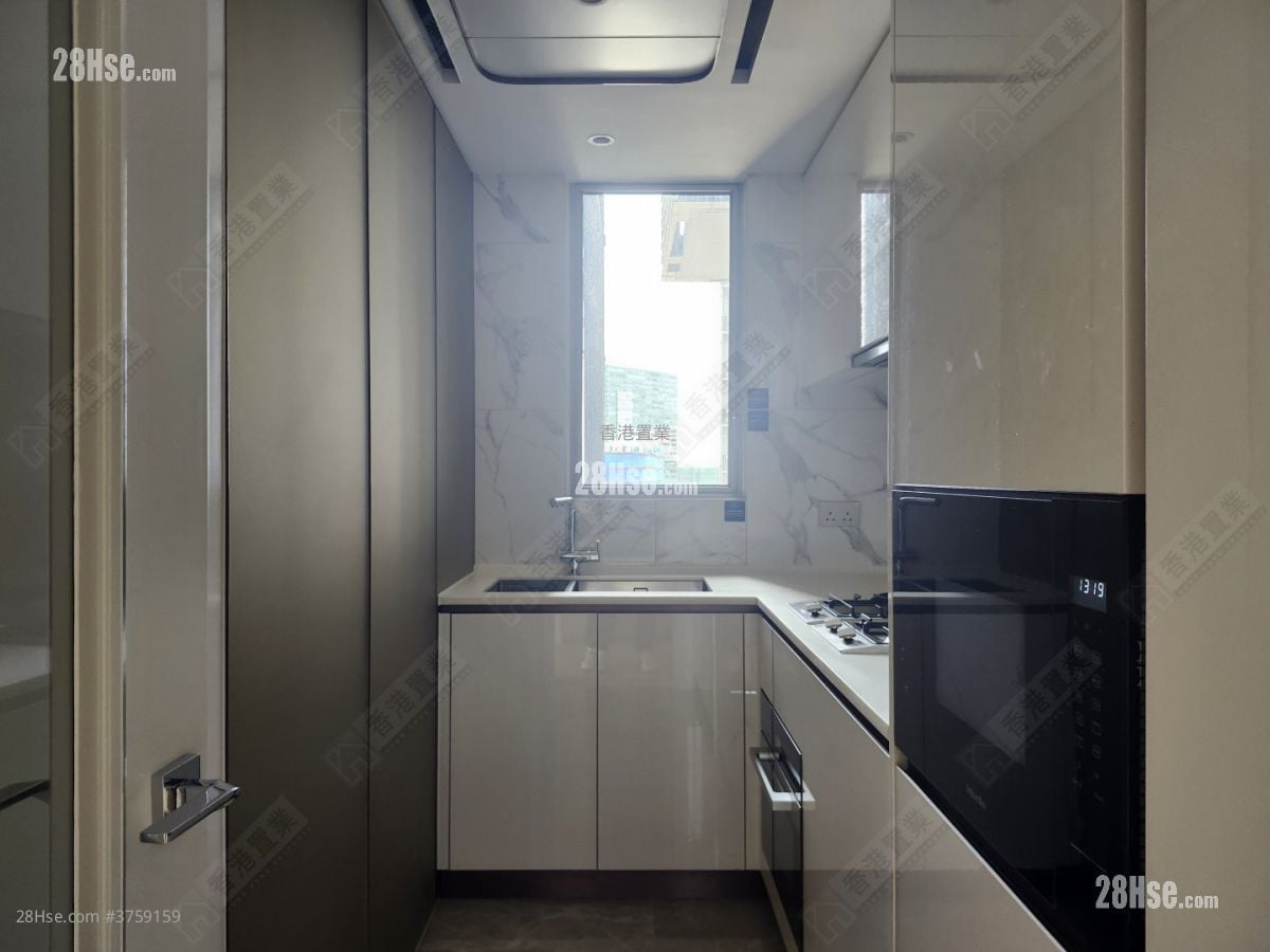 Monaco 售盘 3 房 , 1 浴室 674 平方尺