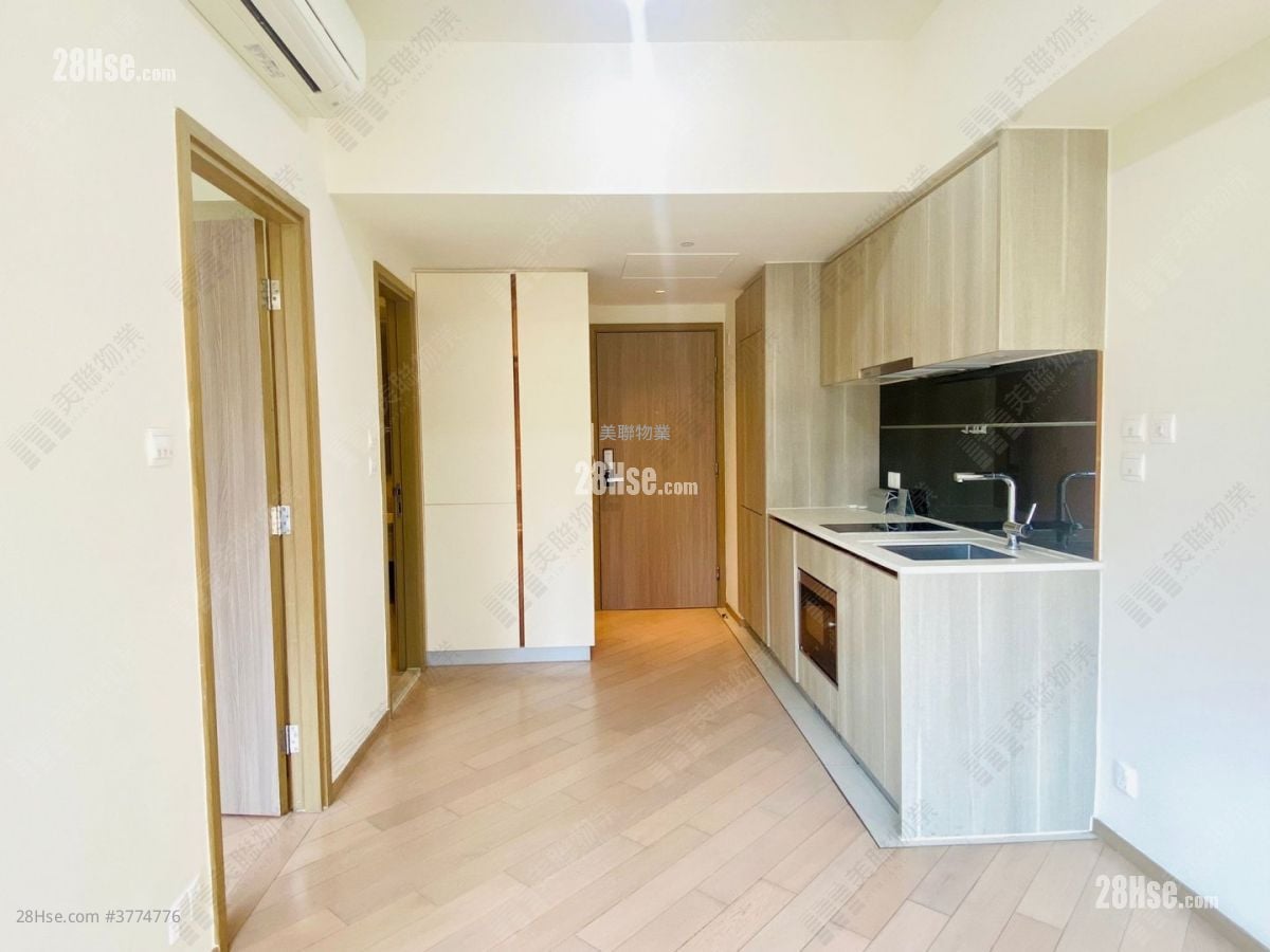 Twin Regency Sell 1 Bedroom , 1 Bathroom 369 ft²