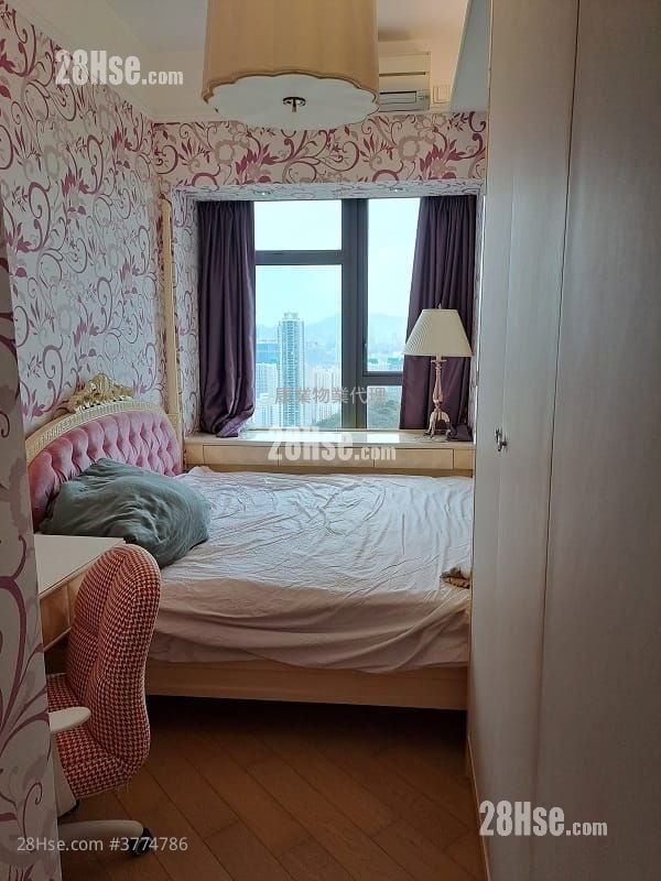 Aria Sell 4 Bedrooms 1,342 ft²