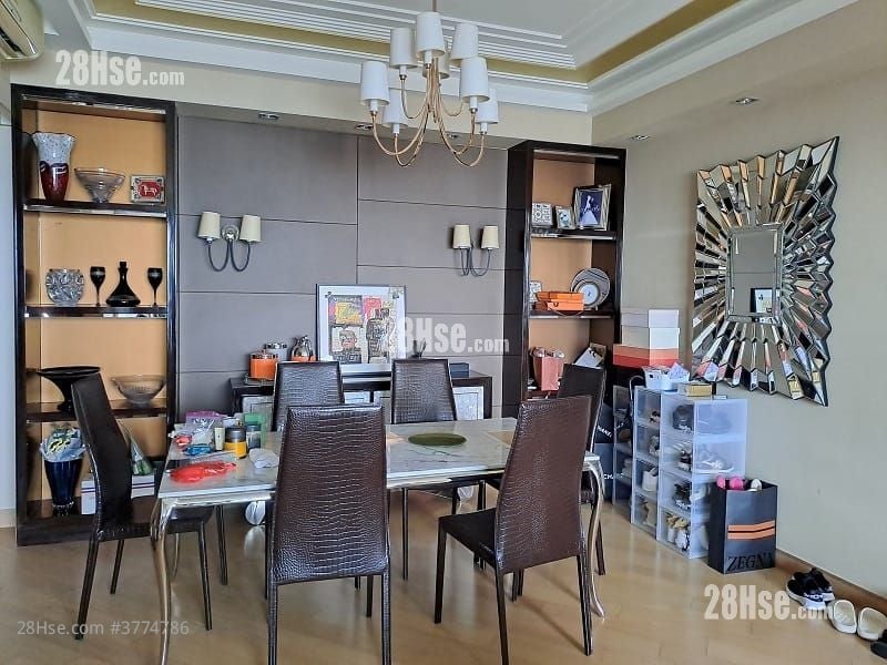 Aria Sell 4 Bedrooms 1,342 ft²