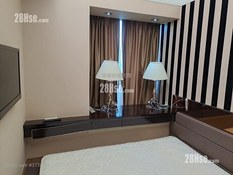 Aria Sell 4 Bedrooms 1,342 ft²