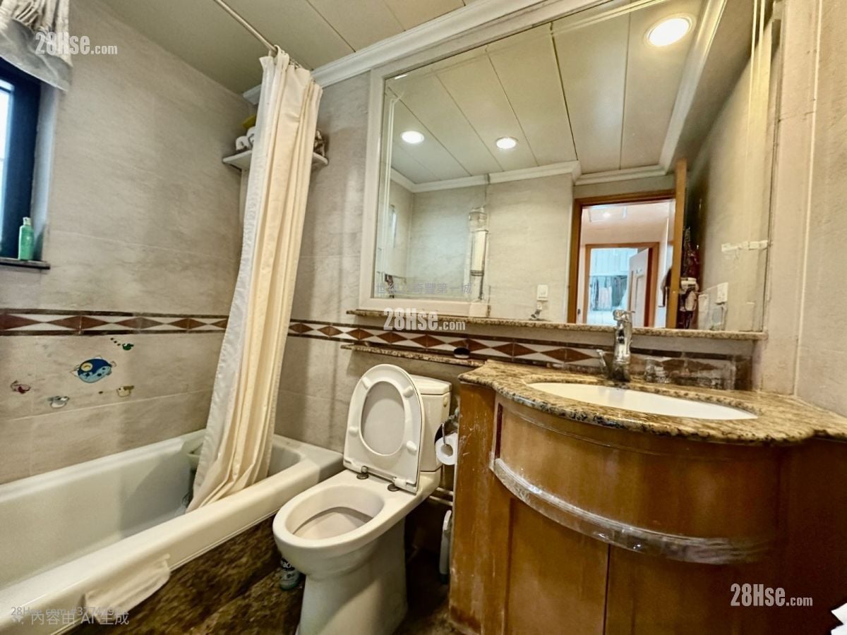 Castello Sell 2 Bedrooms , 1 Bathroom 547 ft²