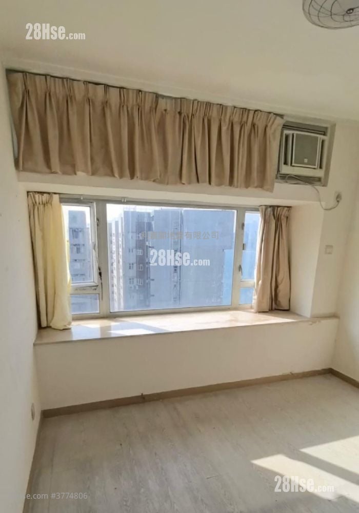 和富中心 售盘 3 房 , 2 浴室 843 平方尺