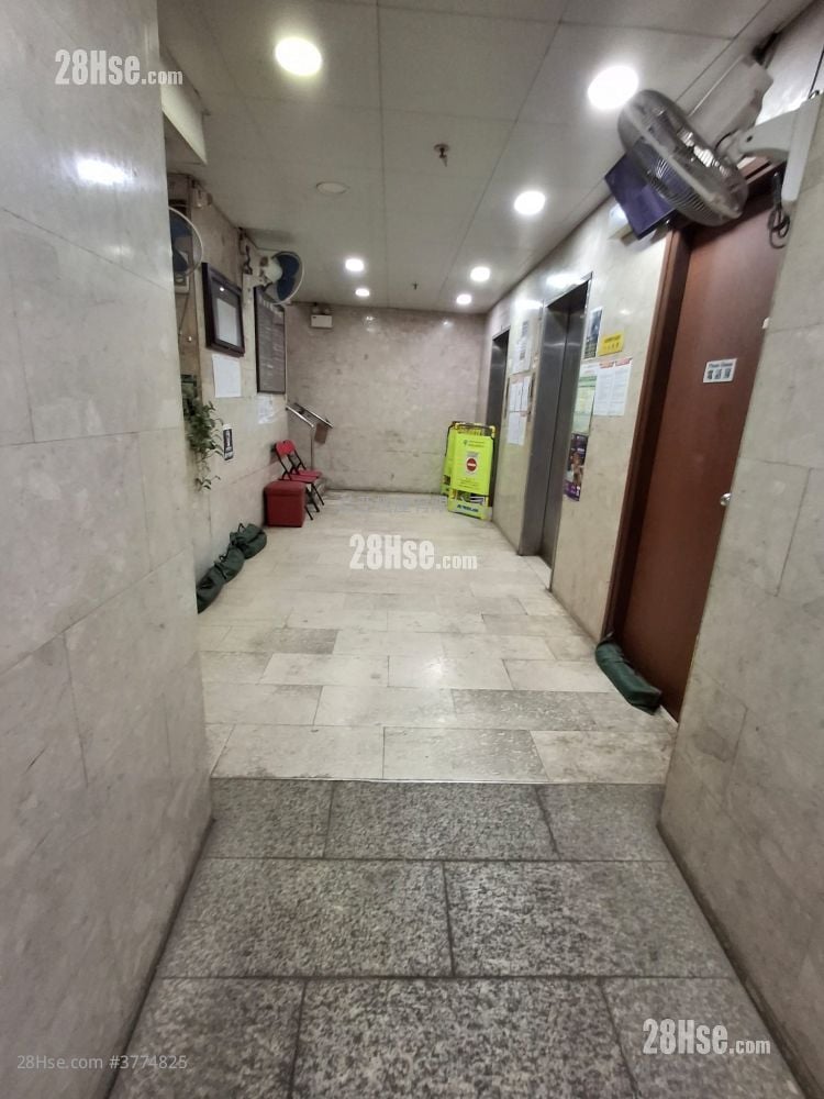 Wing Shing House Sell 1 Bedroom , 1 Toilet 400 ft²