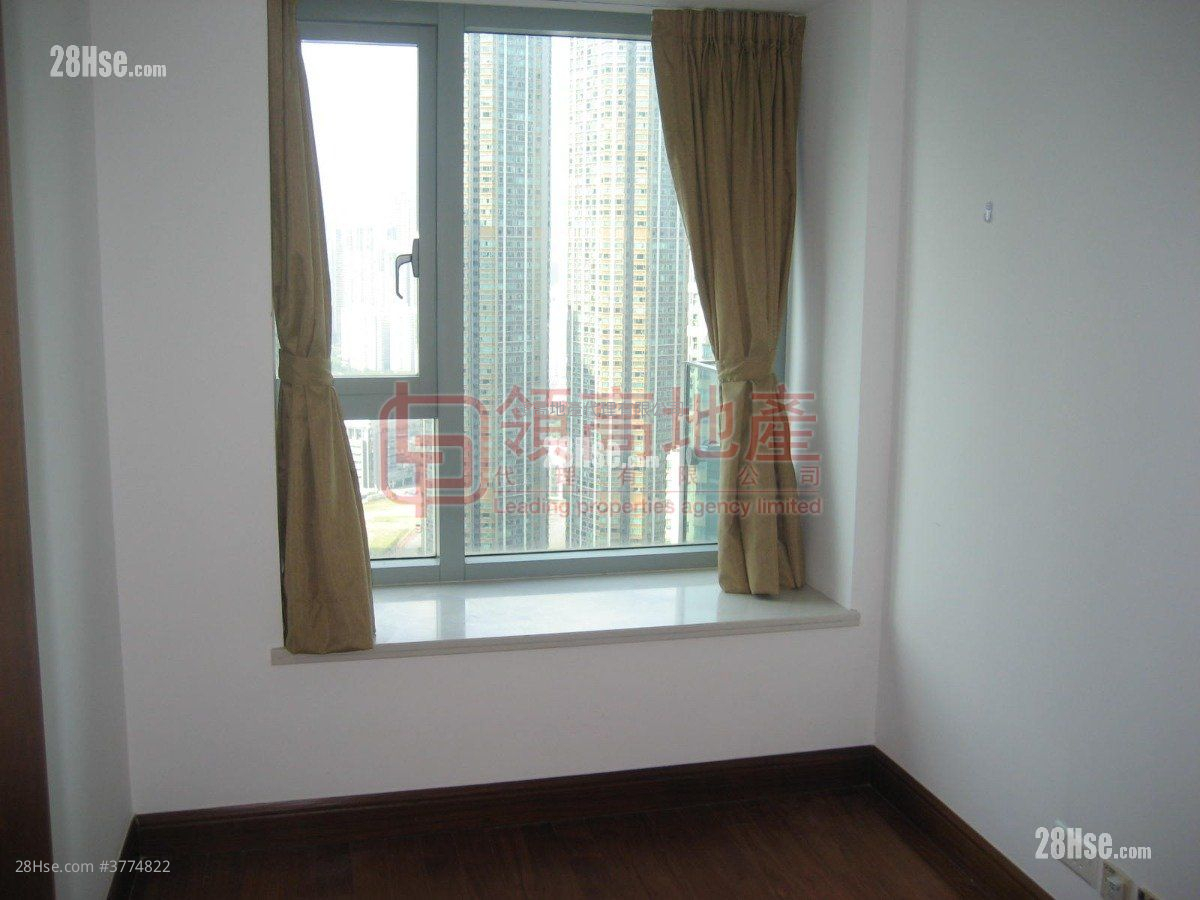 The Harbourside Sell 3 Bedrooms , 2 Bathrooms 1,051 ft²