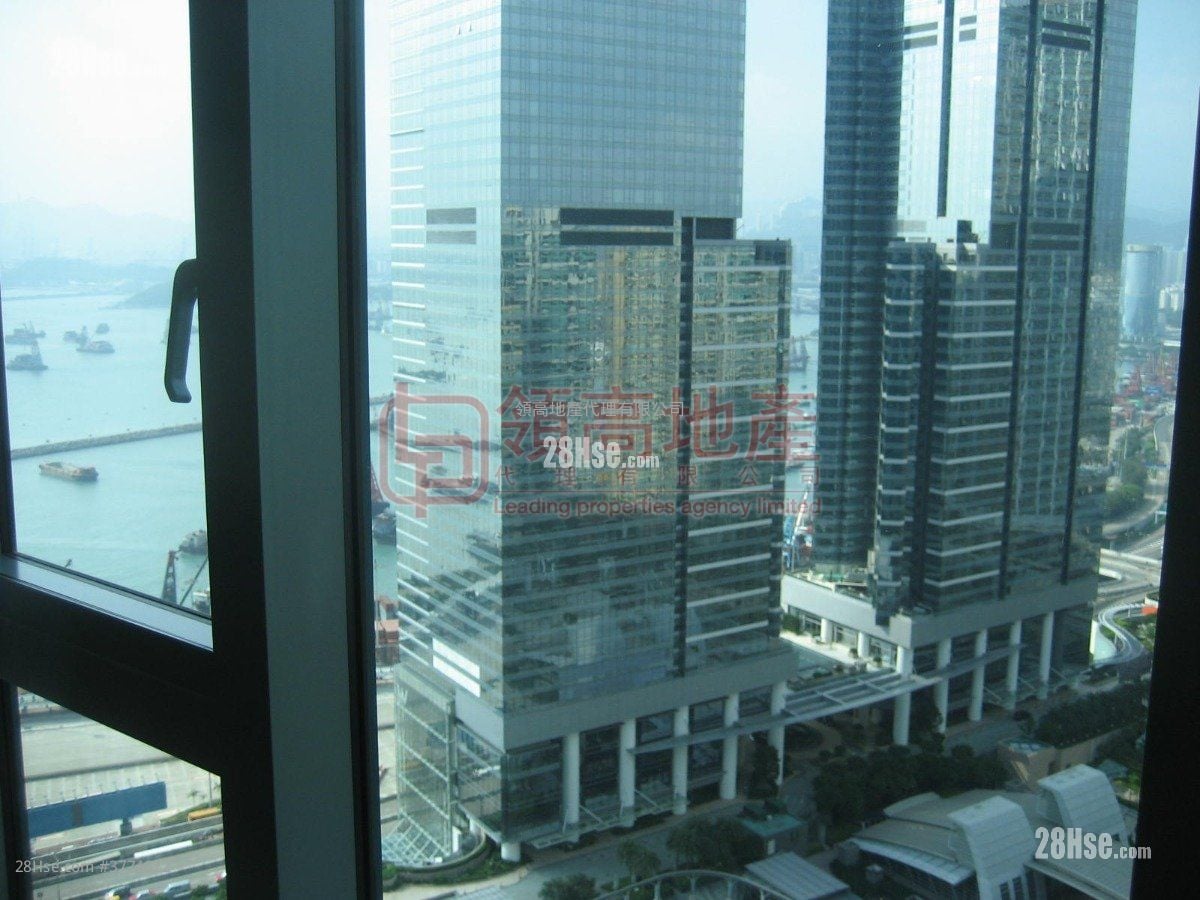 The Harbourside Sell 3 Bedrooms , 2 Bathrooms 1,051 ft²