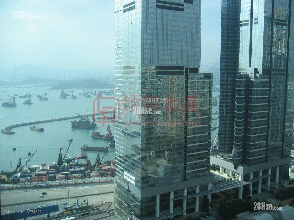 The Harbourside Sell 3 Bedrooms , 2 Bathrooms 1,051 ft²