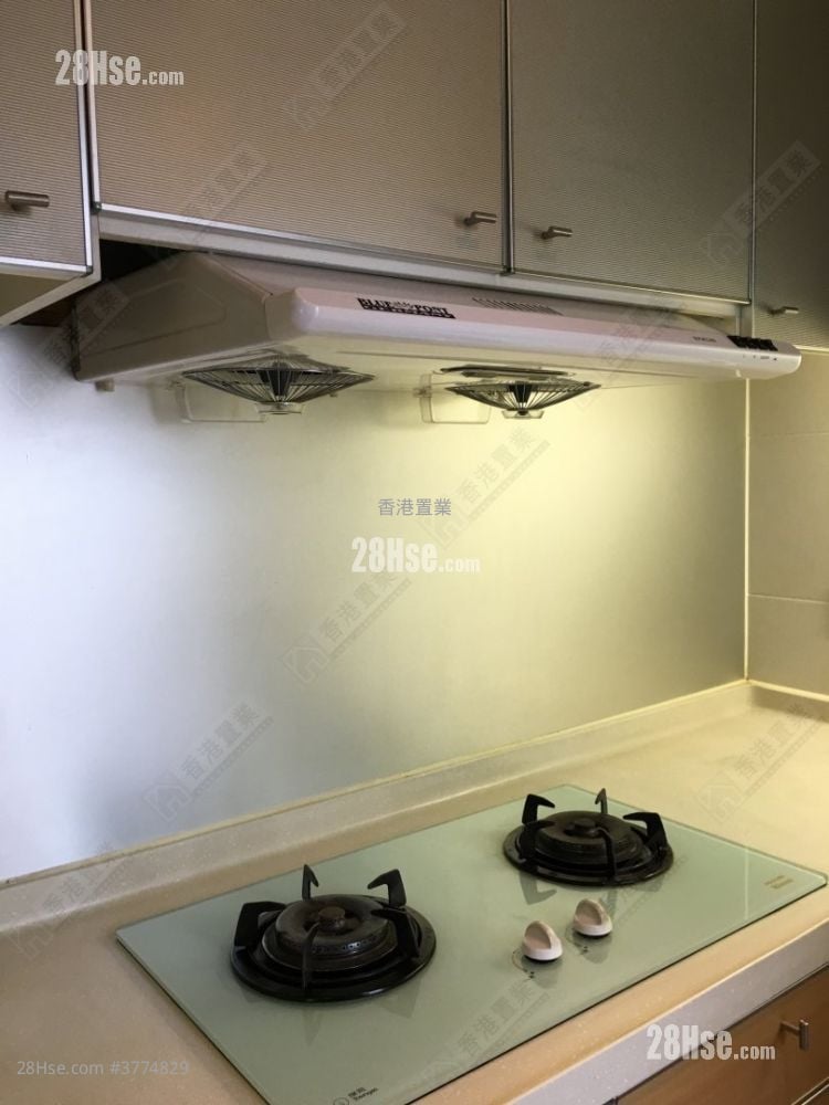 港湾豪庭 售盘 3 房 498 平方尺