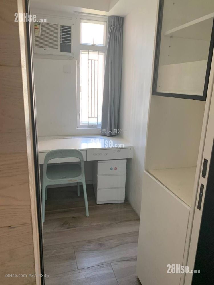 Carado Garden Sell 3 Bedrooms , 1 Bathroom 591 ft²