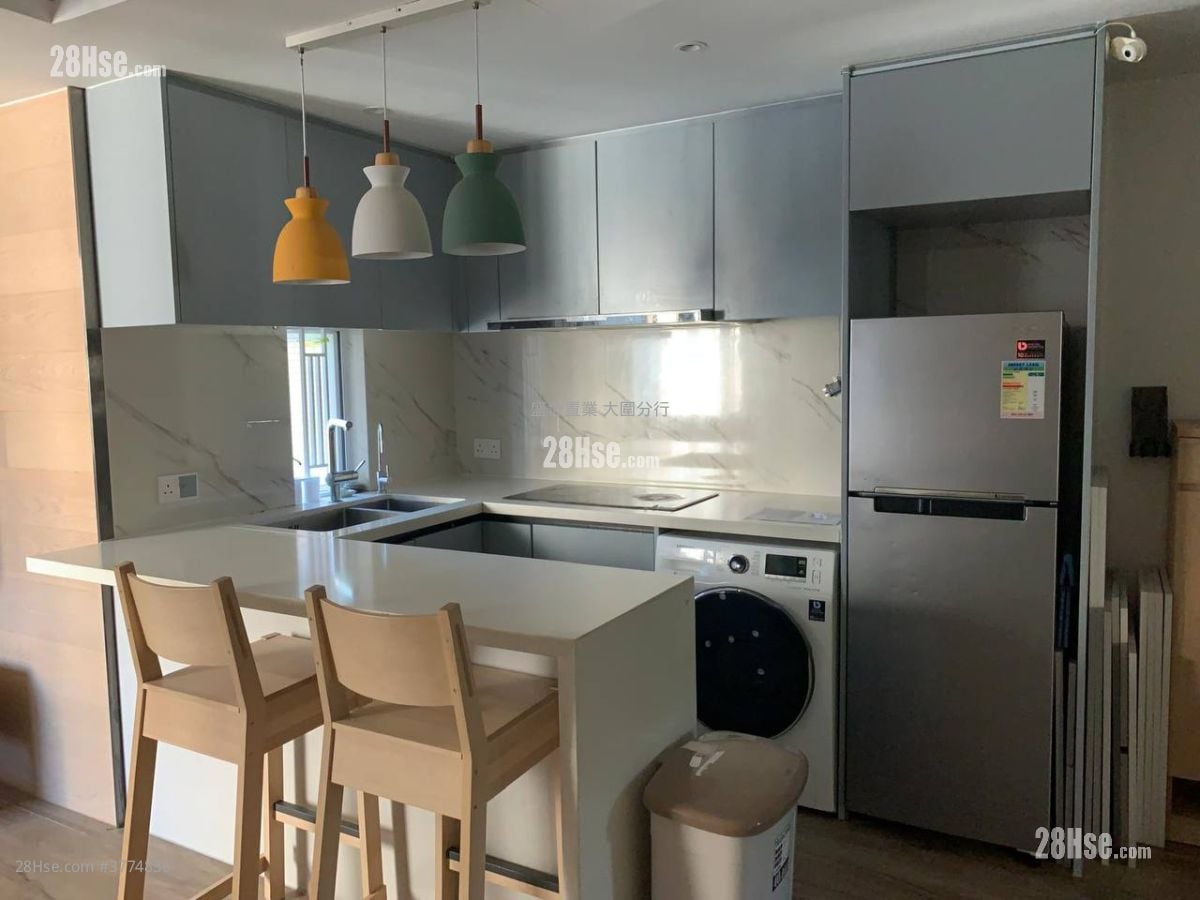 Carado Garden Sell 3 Bedrooms , 1 Bathroom 591 ft²