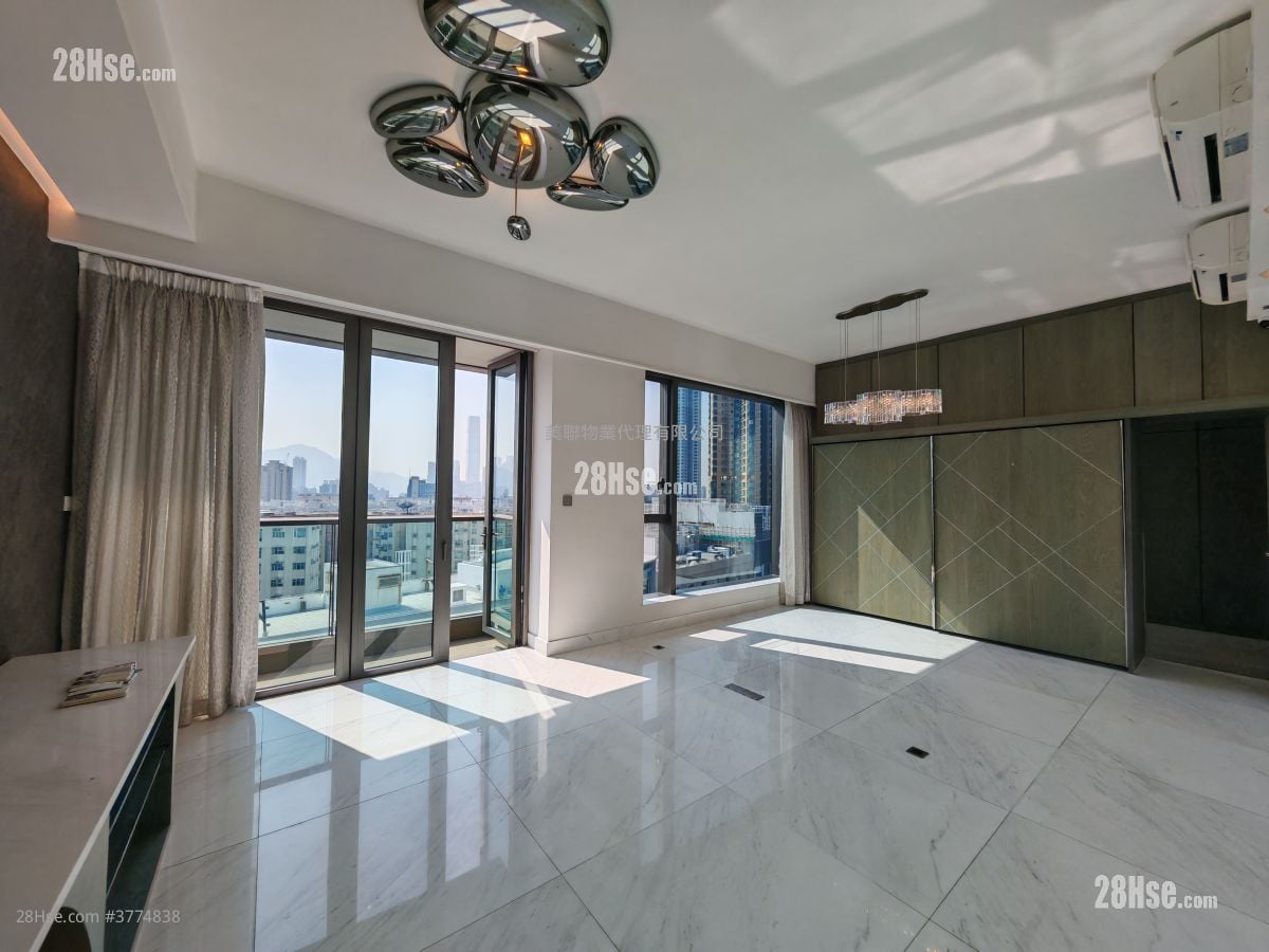 One Homantin Sell 2 Bedrooms , 3 Bathrooms 1,470 ft²