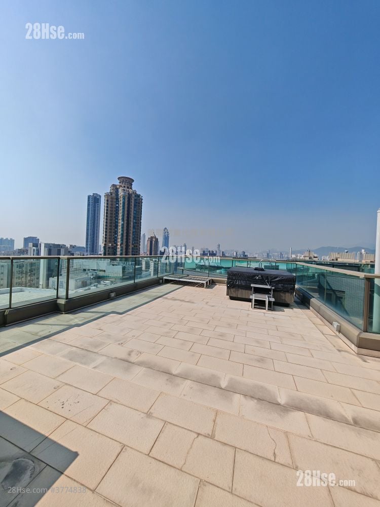 One Homantin Sell 2 Bedrooms , 3 Bathrooms 1,470 ft²