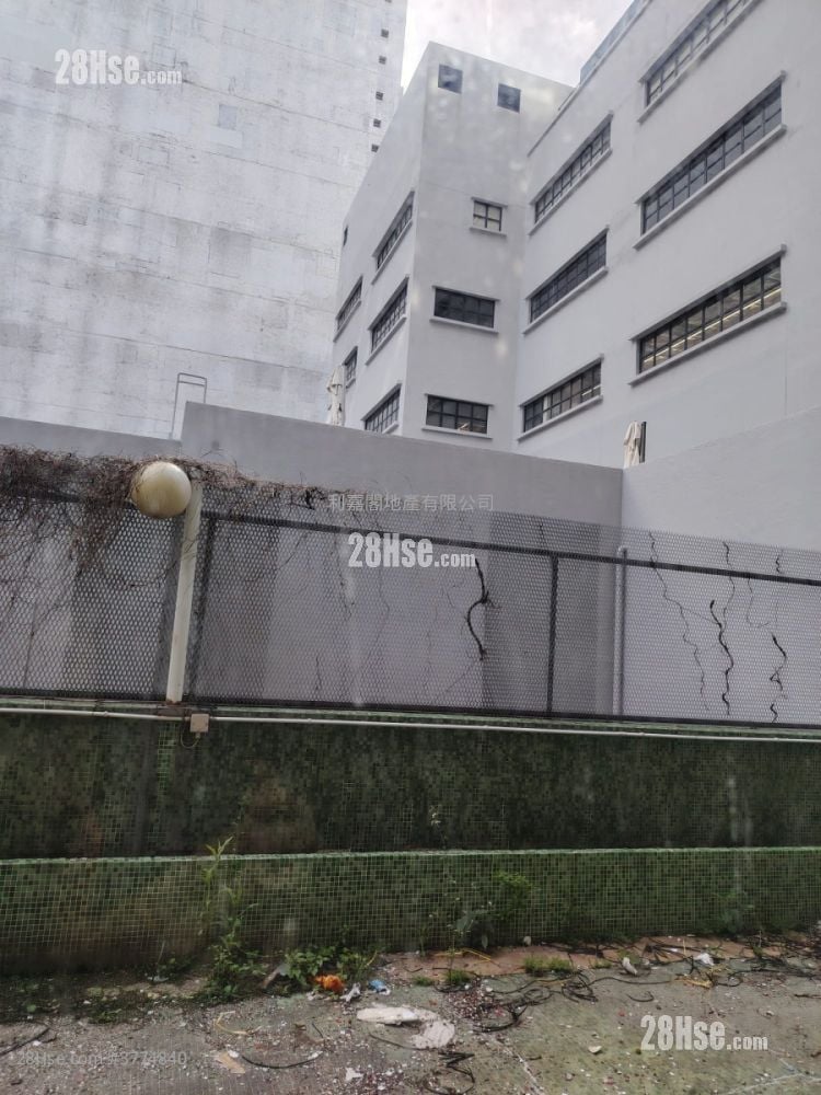 Wah Lik Industrial Centre Sell