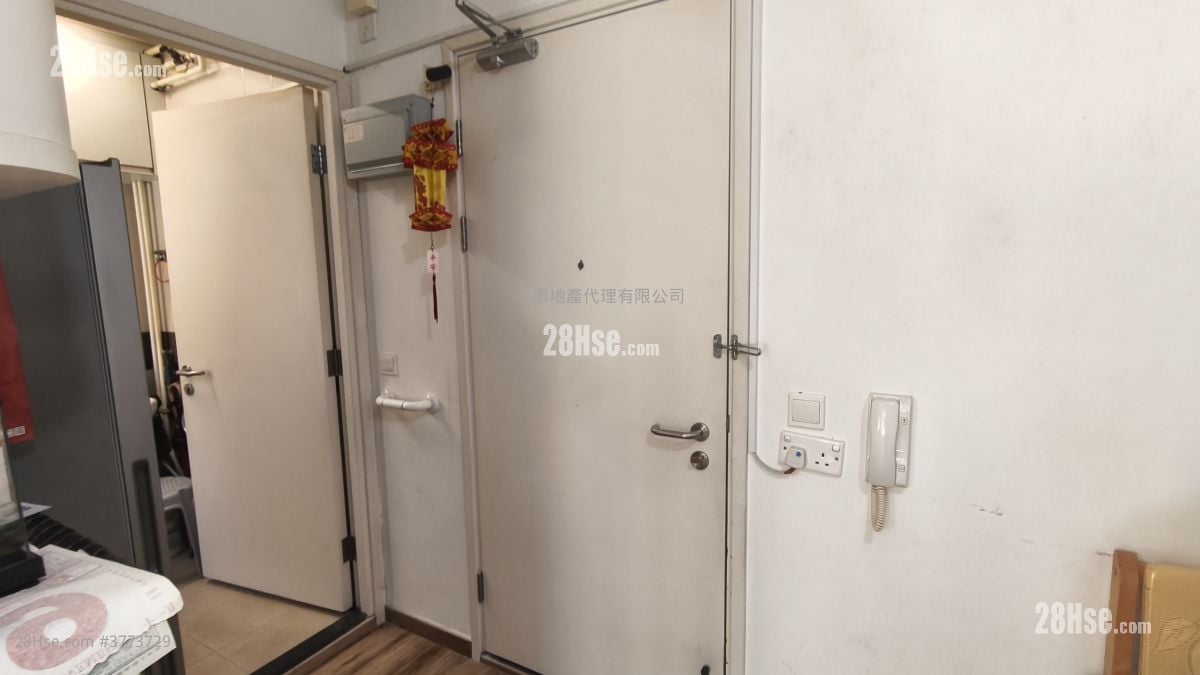 Sheung Man Court Sell 1 Bedroom , 1 Bathroom 292 ft²