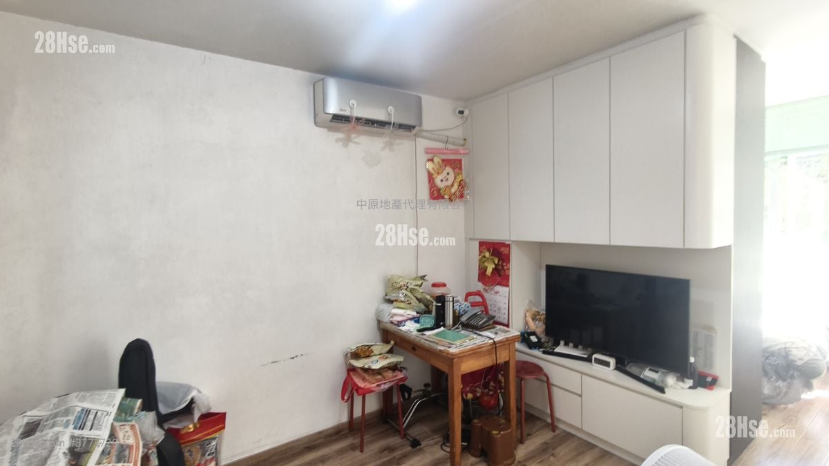 Sheung Man Court Sell 1 Bedroom , 1 Bathroom 292 ft²