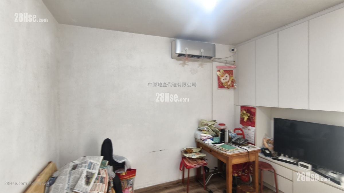 Sheung Man Court Sell 1 Bedroom , 1 Bathroom 292 ft²