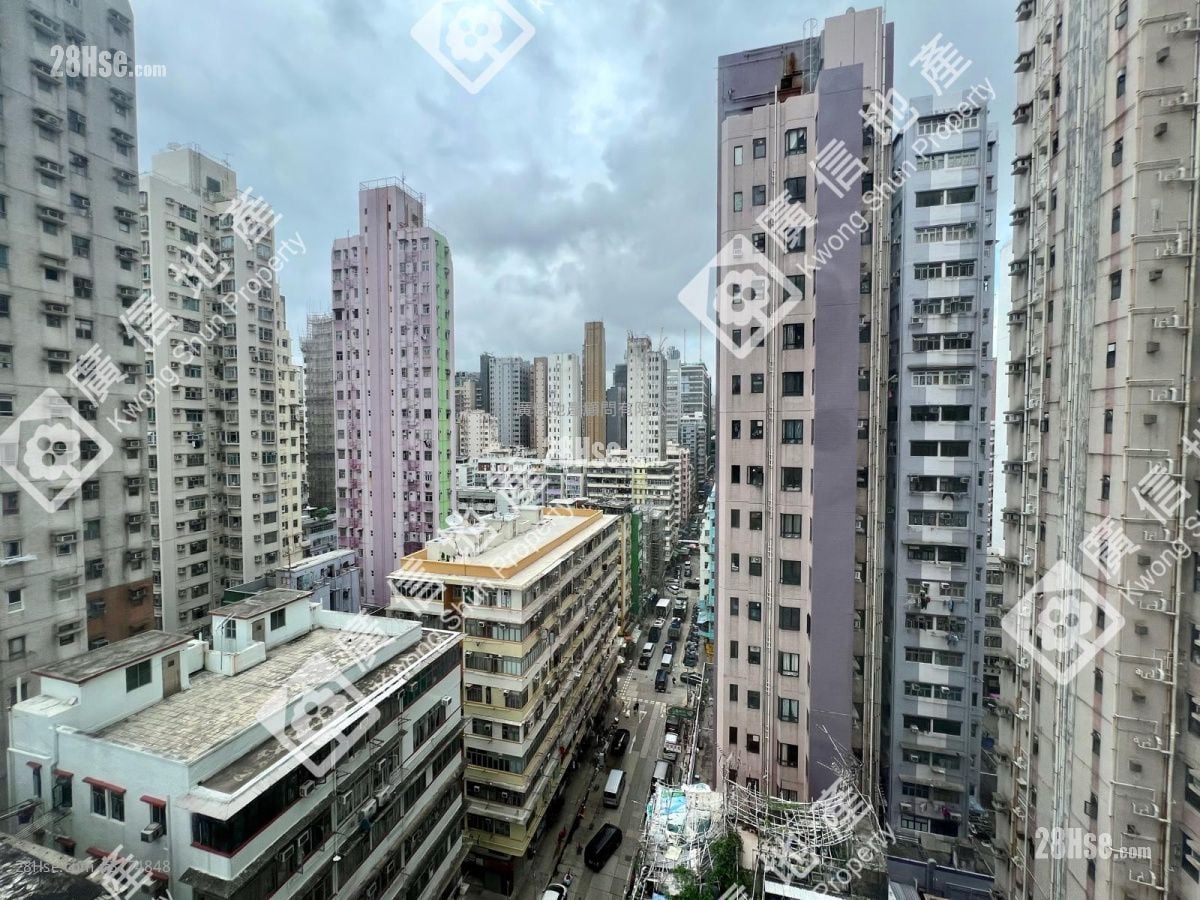 Hang Yue Court Sell 2 Bedrooms , 1 Bathroom 371 ft²