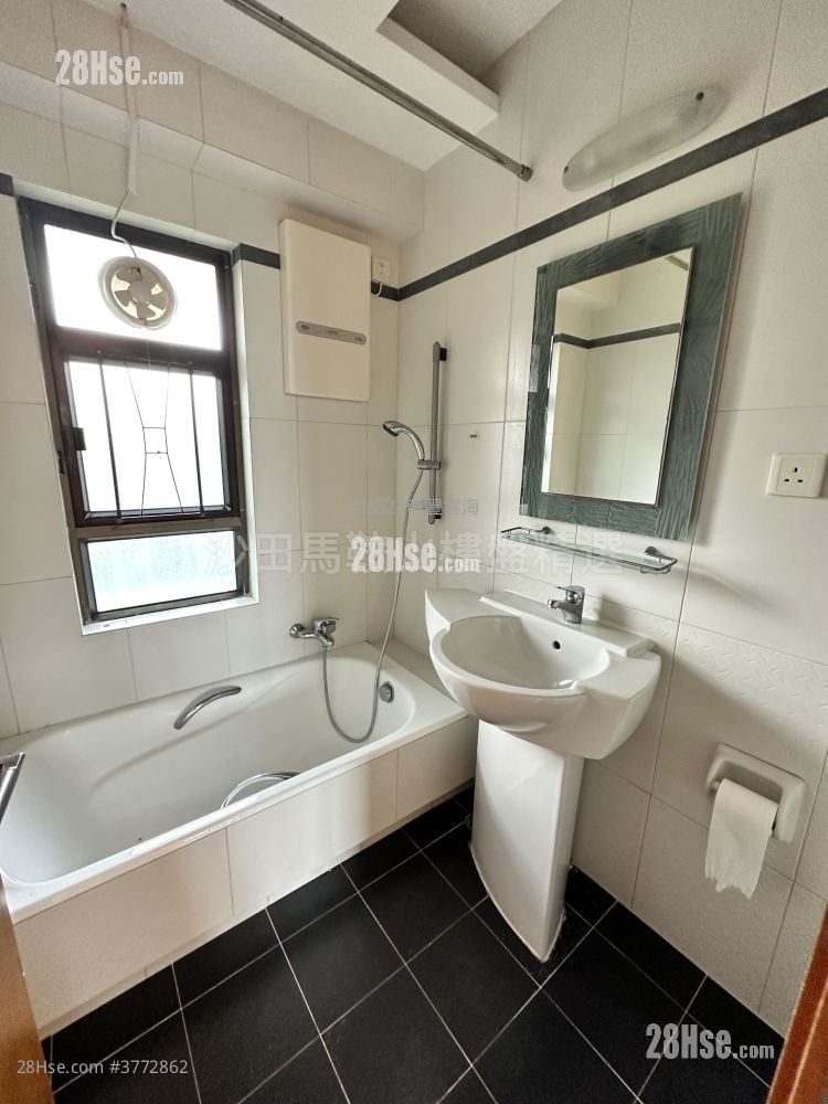 碧霞花园 售盘 4 房 , 2 浴室 1,492 平方尺