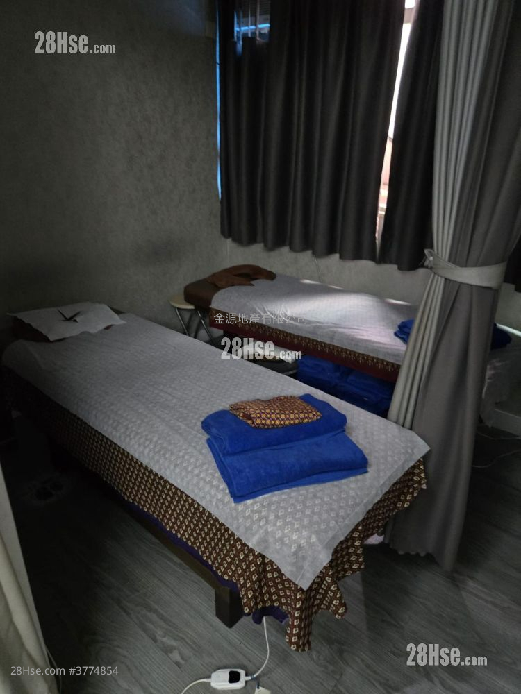 Tung Fong Building Sell 2 Bedrooms , 1 Bathroom 284 ft²