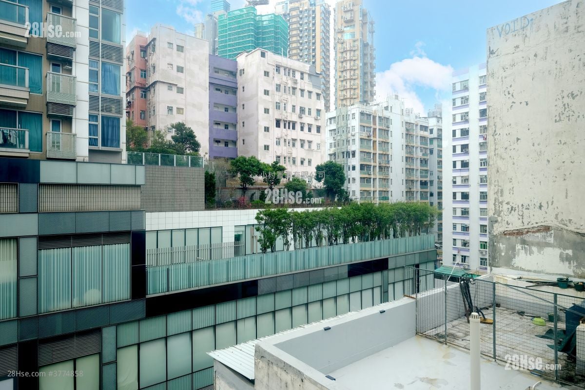 View: Kwong Ming Court Sell 2 Bedrooms , 1 Bathroom 327 ft²