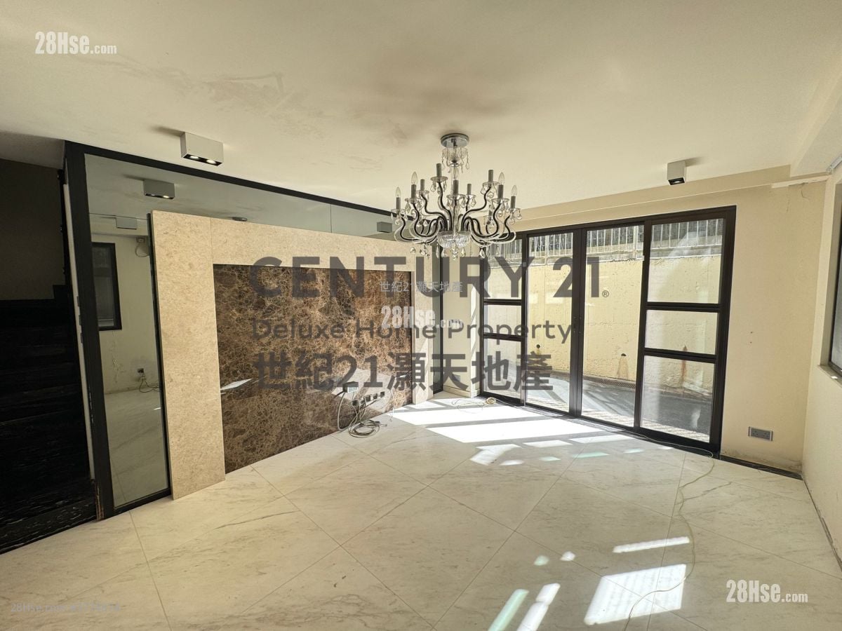 伟东．雍宜山庄 售盘 5+ 房 , 2 浴室