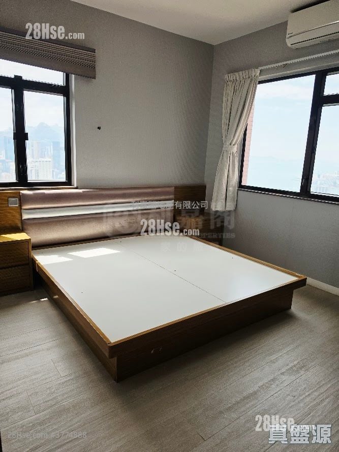 云景台 售盘 3 房 , 2 浴室 1,065 平方尺