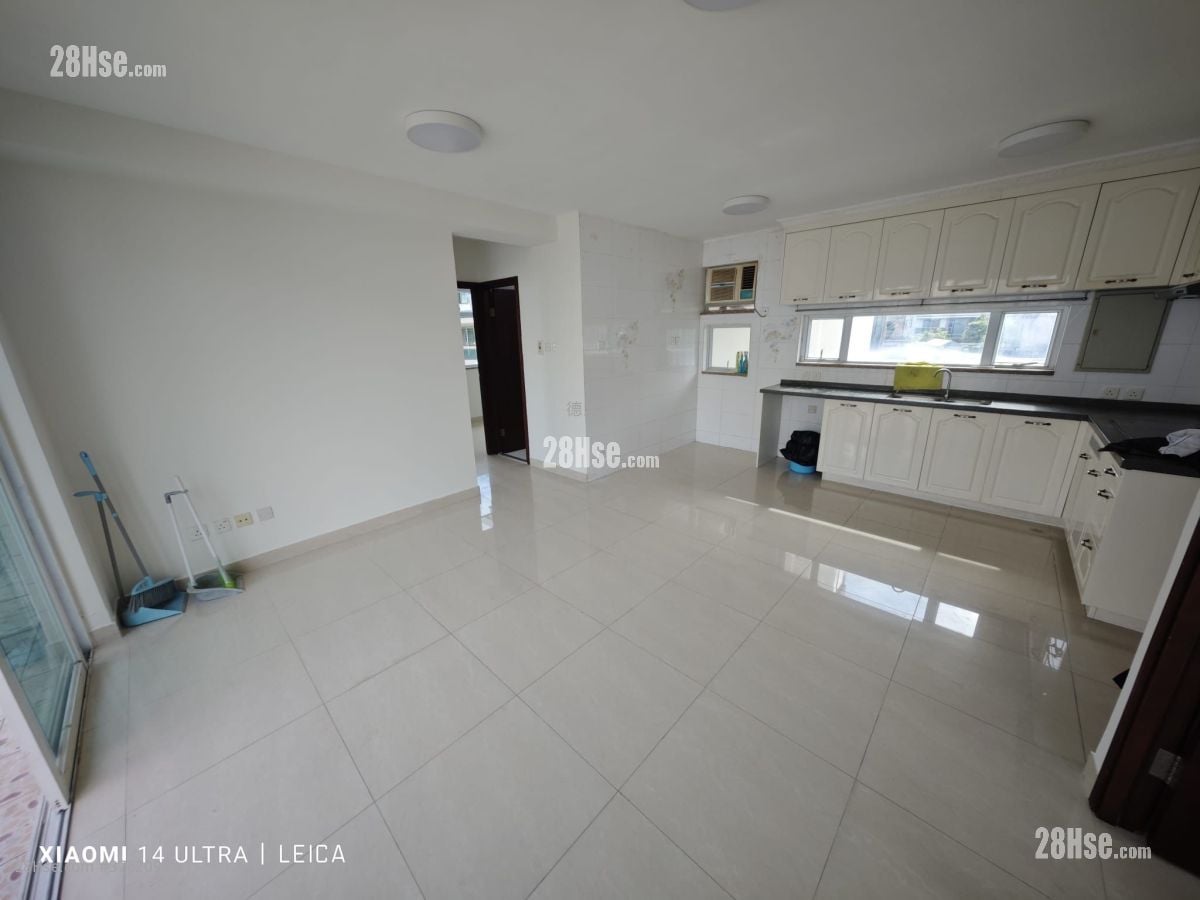 Village Sell 3 Bedrooms , 1 Bathroom