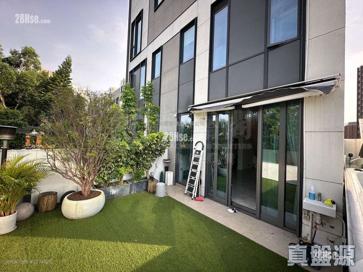 The Carmel Sell 3 Bedrooms , 3 Bathrooms 1,744 ft²