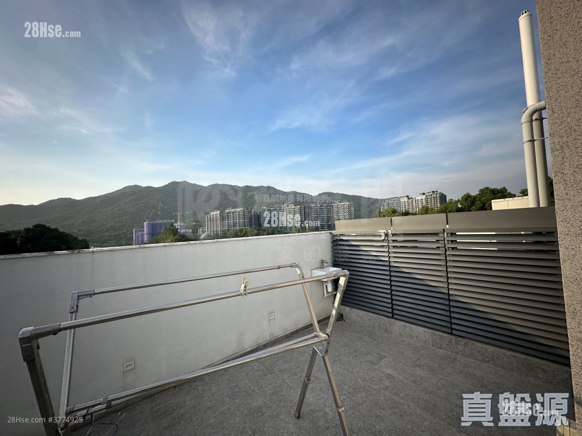 The Carmel Sell 3 Bedrooms , 3 Bathrooms 1,744 ft²