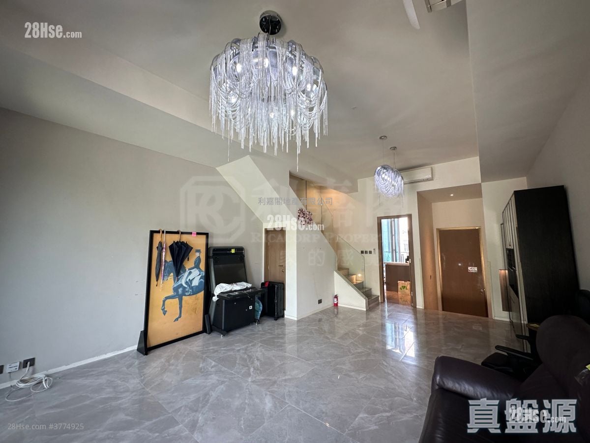 The Carmel Sell 3 Bedrooms , 3 Bathrooms 1,744 ft²