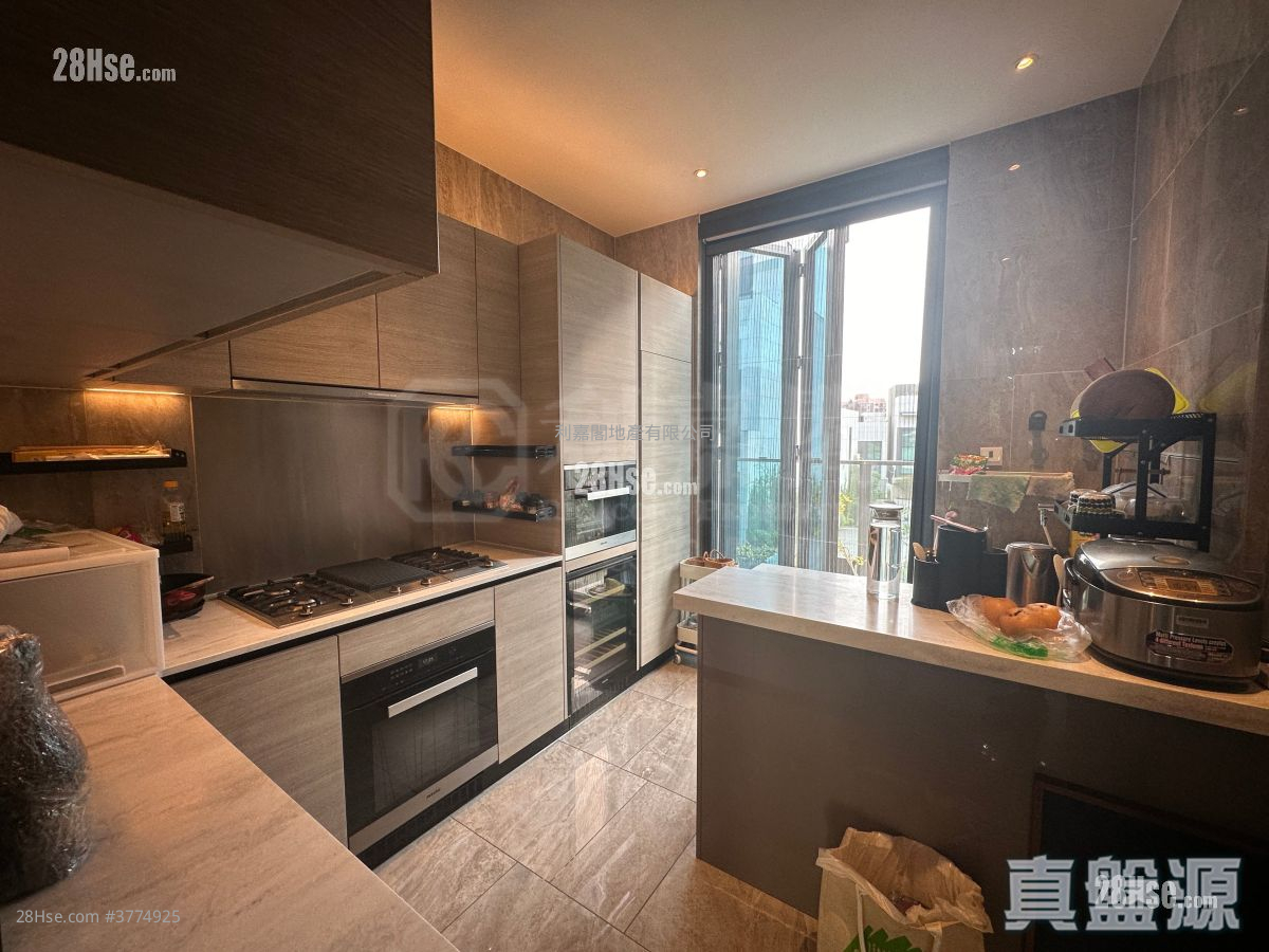 The Carmel Sell 3 Bedrooms , 3 Bathrooms 1,744 ft²