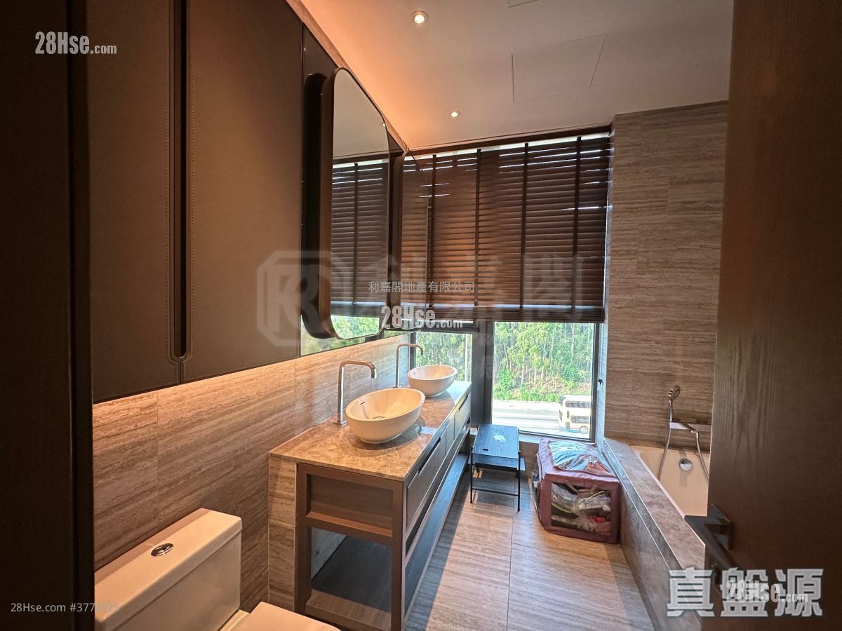 The Carmel Sell 3 Bedrooms , 3 Bathrooms 1,744 ft²