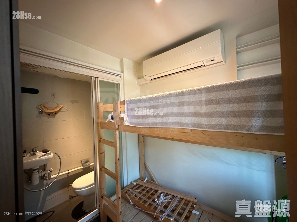 The Carmel Sell 3 Bedrooms , 3 Bathrooms 1,744 ft²