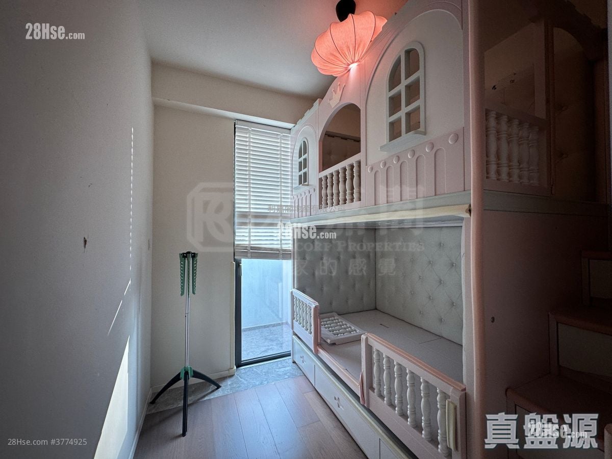 The Carmel Sell 3 Bedrooms , 3 Bathrooms 1,744 ft²