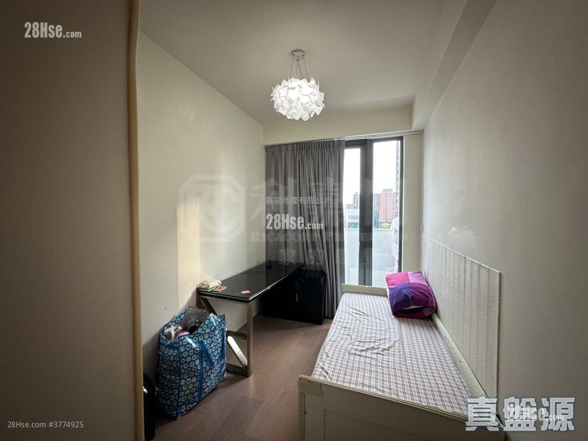 The Carmel Sell 3 Bedrooms , 3 Bathrooms 1,744 ft²