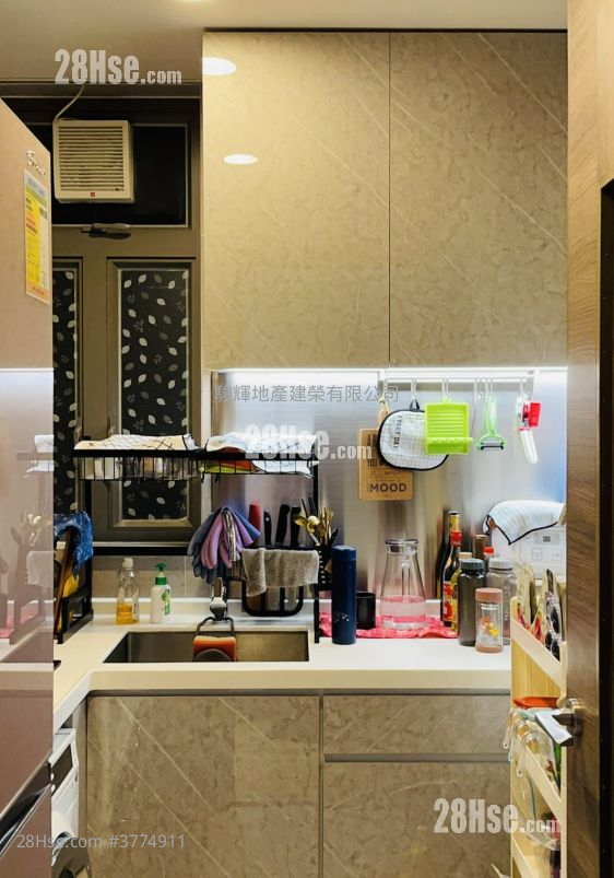 Heya Star Sell 1 Bedroom , 1 Bathroom 459 ft²