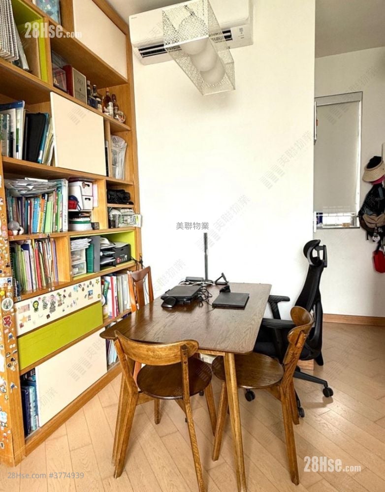 Ocean One Sell 2 Bedrooms , 2 Bathrooms 559 ft²