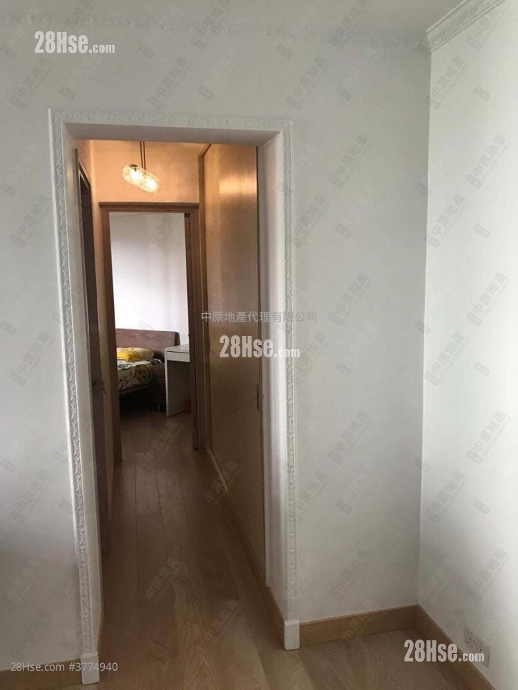 Yu Tung Court Sell 3 Bedrooms 646 ft²