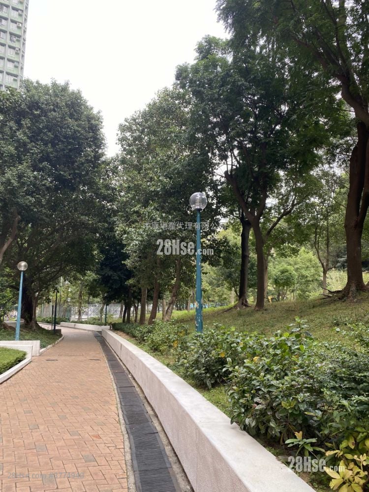 Yu Tung Court Sell 3 Bedrooms 646 ft²