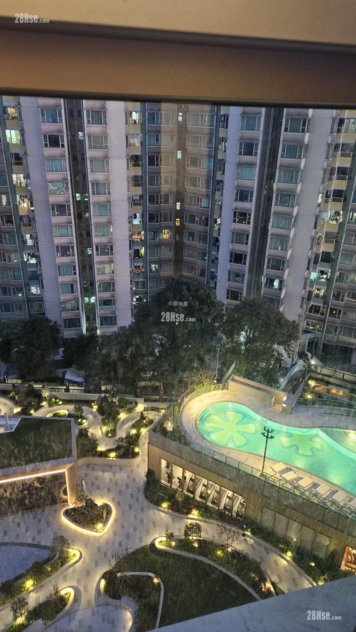 Hava Sell 2 Bedrooms , 1 Bathroom 377 ft²