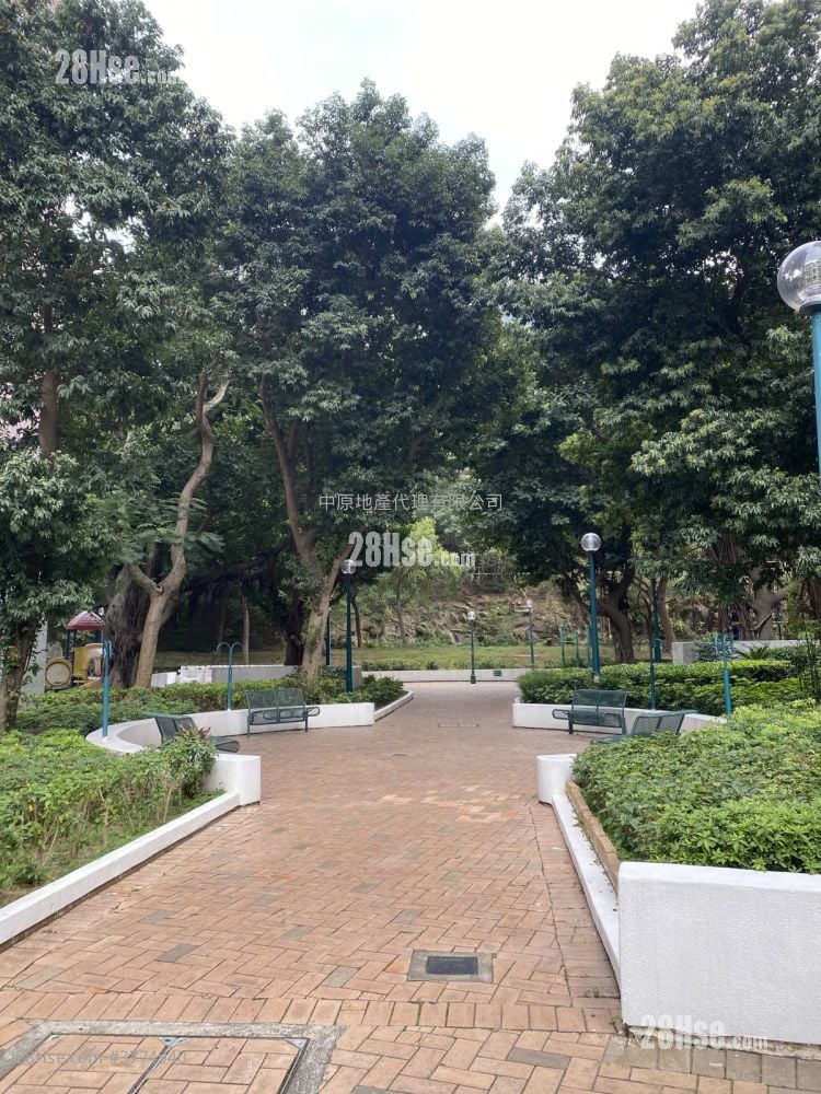 Yu Tung Court Sell 3 Bedrooms 646 ft²