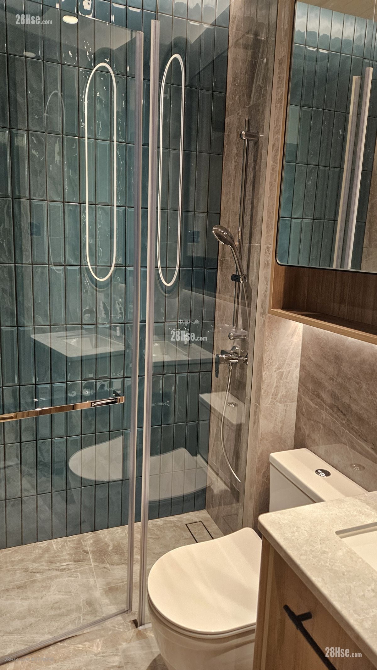 Hava Sell 2 Bedrooms , 1 Bathroom 377 ft²