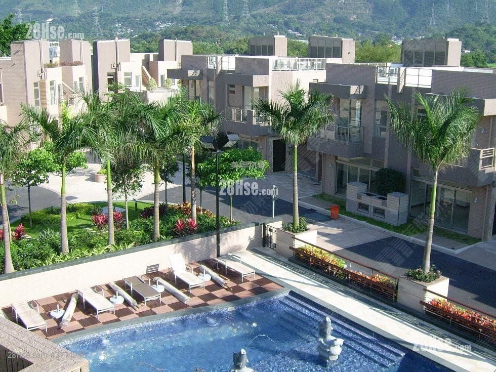 Green Crest Sell 3 Bedrooms , 3 Bathrooms 1,090 ft²