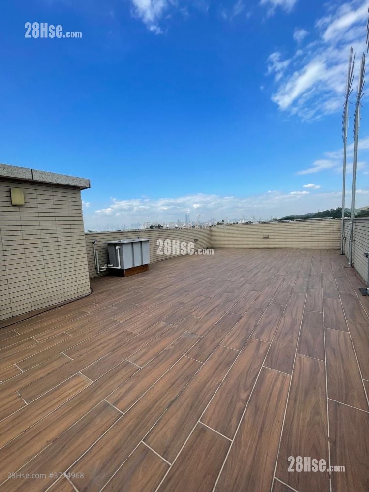 Village Sell 3 Bedrooms , 2 Bathrooms 2,100 ft²